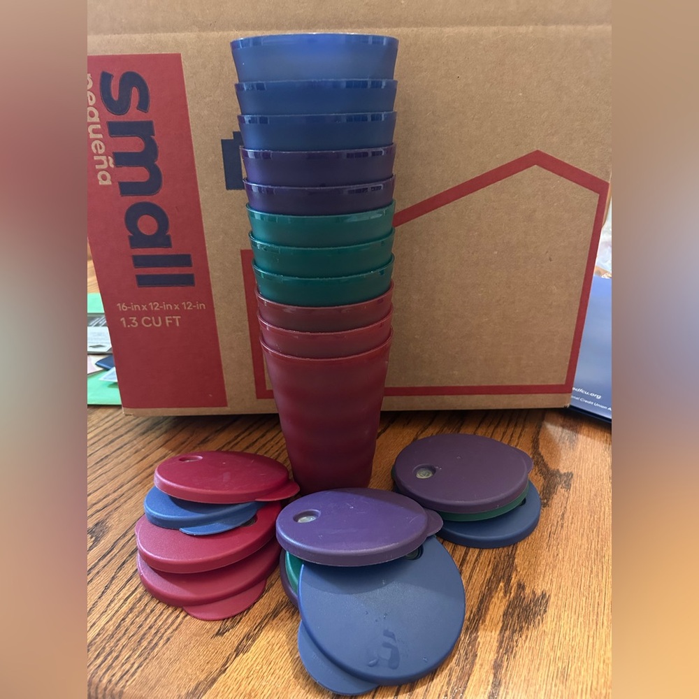 Tupperware Jewel Tone Cups and Lids - Multicolor- 500ml
